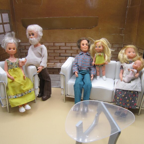 Mattel Vintage Sunshine Family Dolls (set of 6) - Picture 1 of 5